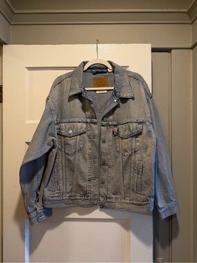 Levi's Washed Denim Trucker Jacket - Faded Blue
